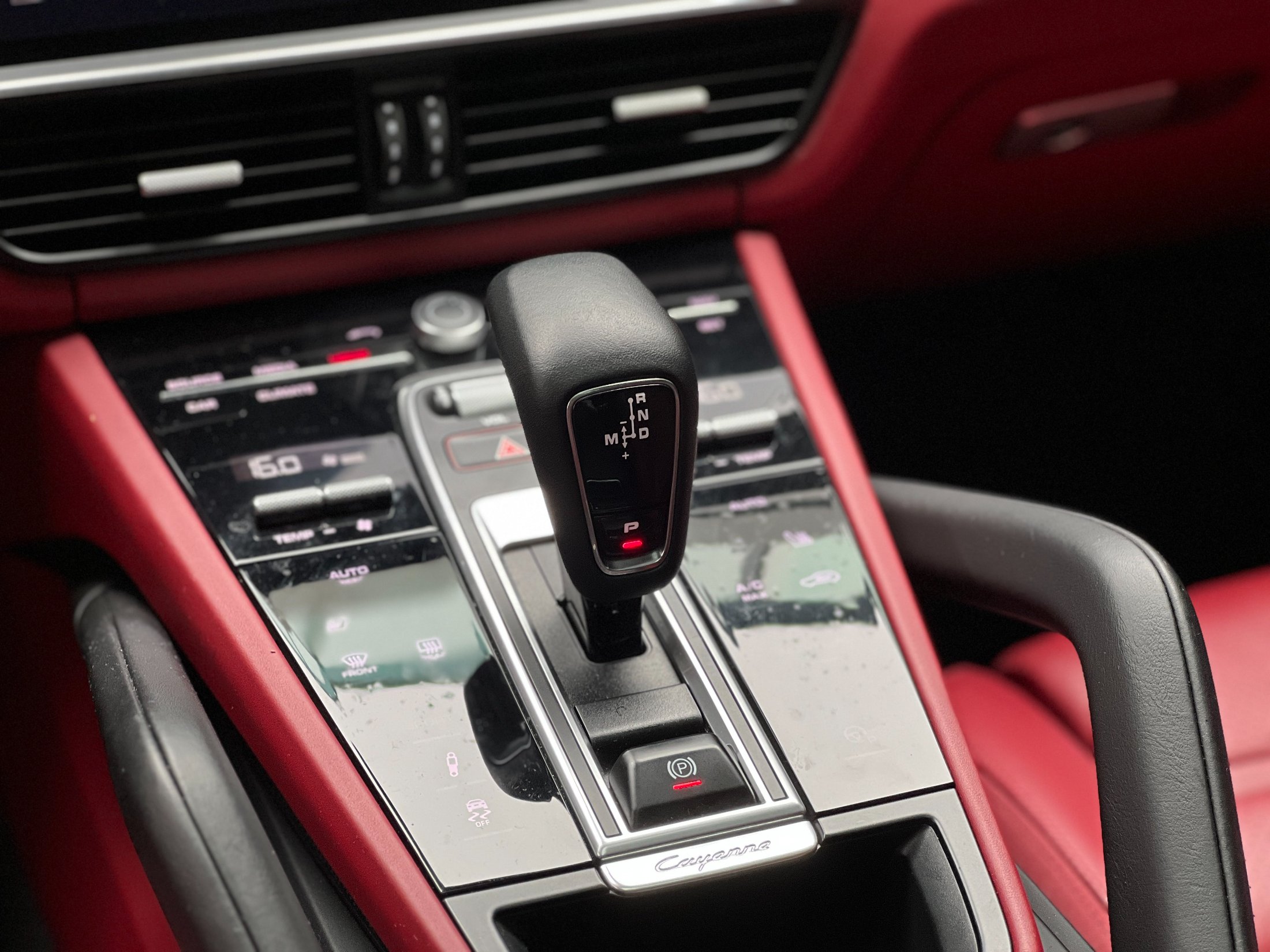 2022 Porsche Cayenne 2022 Coupé 3.0T Platinum Edition - Seek Motors