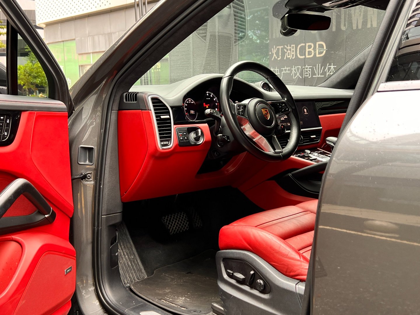2022 Porsche Cayenne 2022 Coupé 3.0T Platinum Edition - Seek Motors