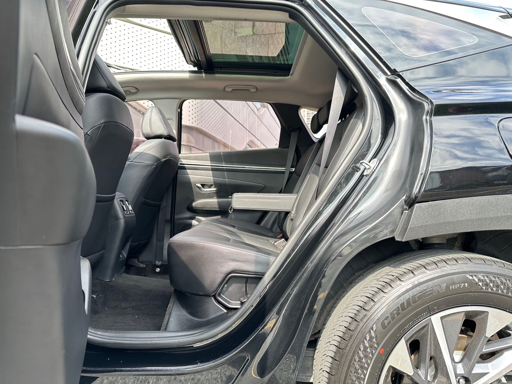 2023 هيونداي توشينغ النموذج GLX الأنيق 2023 L 1.5T DCT - Seek Motors