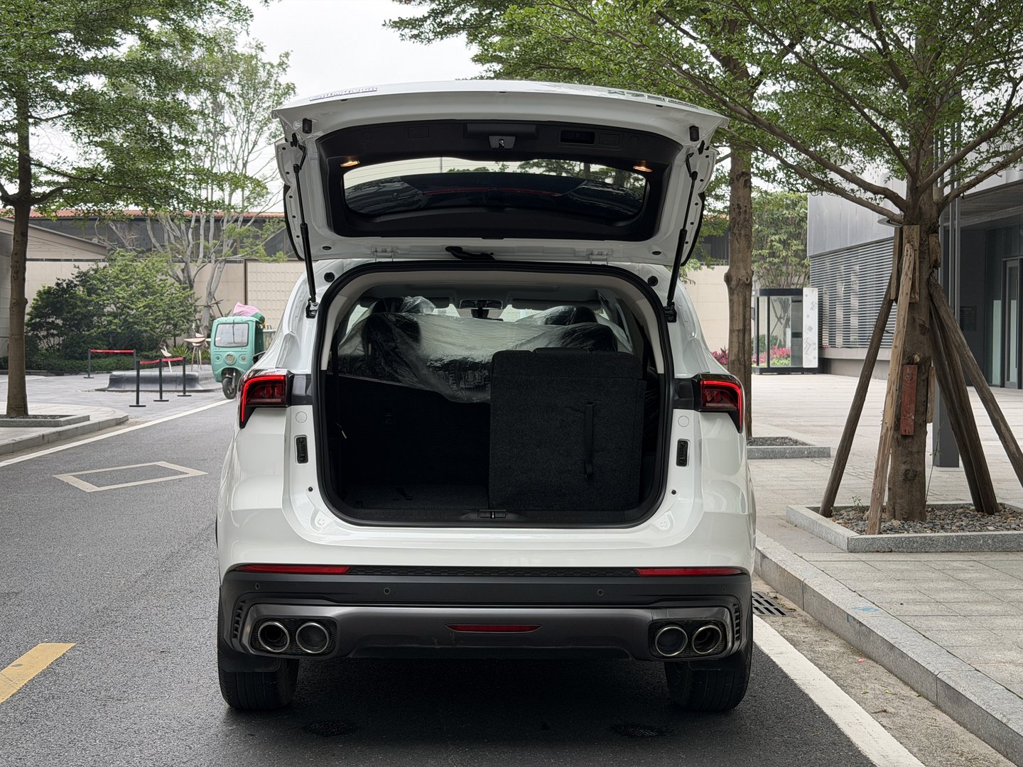 2021 جيتور X70 PLUS 2021 1.6T DCT تشين سبعة مقاعد - Seek Motors