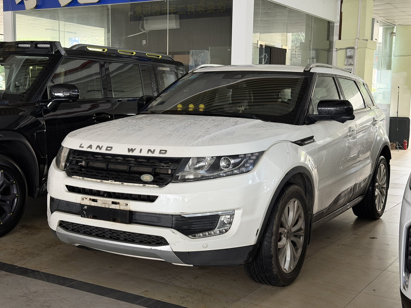 2016 لندويند X7 النسخة الفاخرة بسقف مفتوح 2015 2.0 توربو - Seek Motors