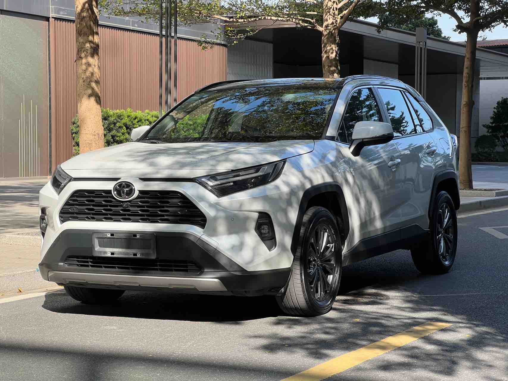 2023 Toyota RAV4 2023 2.0L CVT FWD Trend Plus - Seek Motors