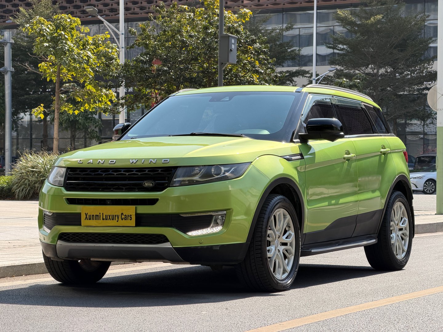 2015 لند ويند X7 2015، نسخة فاخرة بمحرك 2.0 توربو - Seek Motors