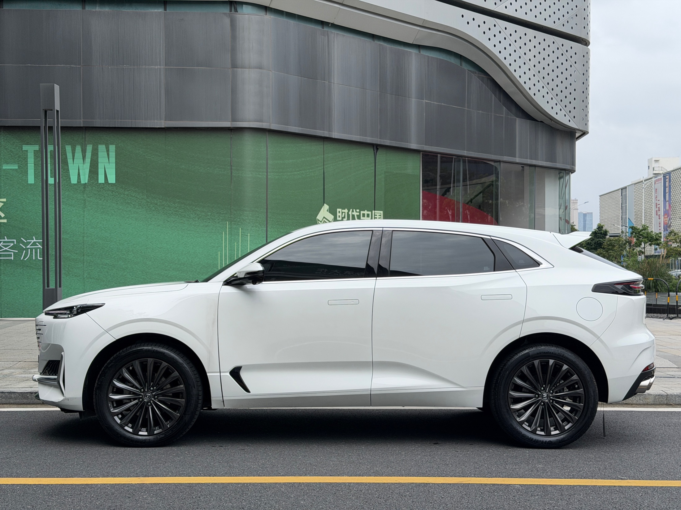 2022 Changan UNI-K 2021, 2.0T, modèle Luxe - Seek Motors