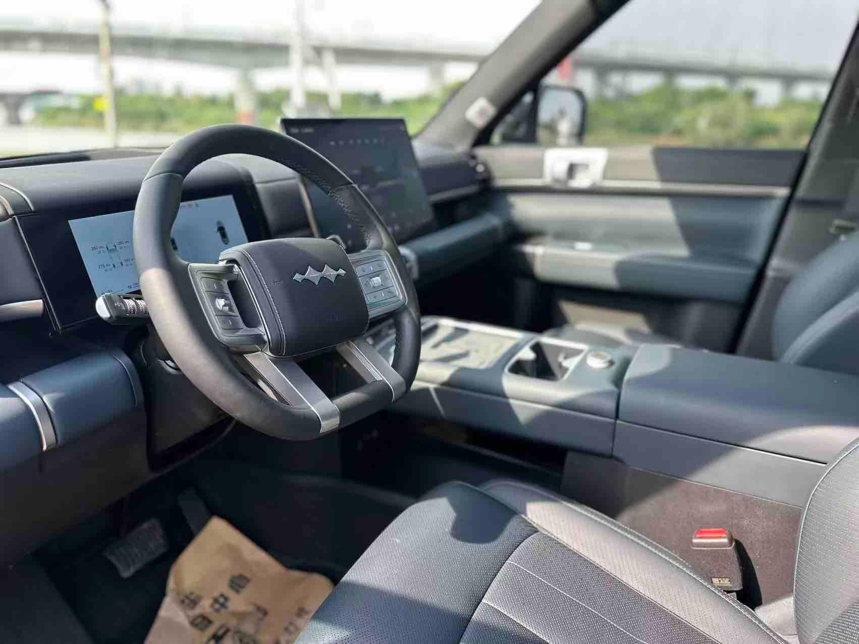 2025 Fangchengbao T7 2025, 200KM FWD Max - Seek Motors