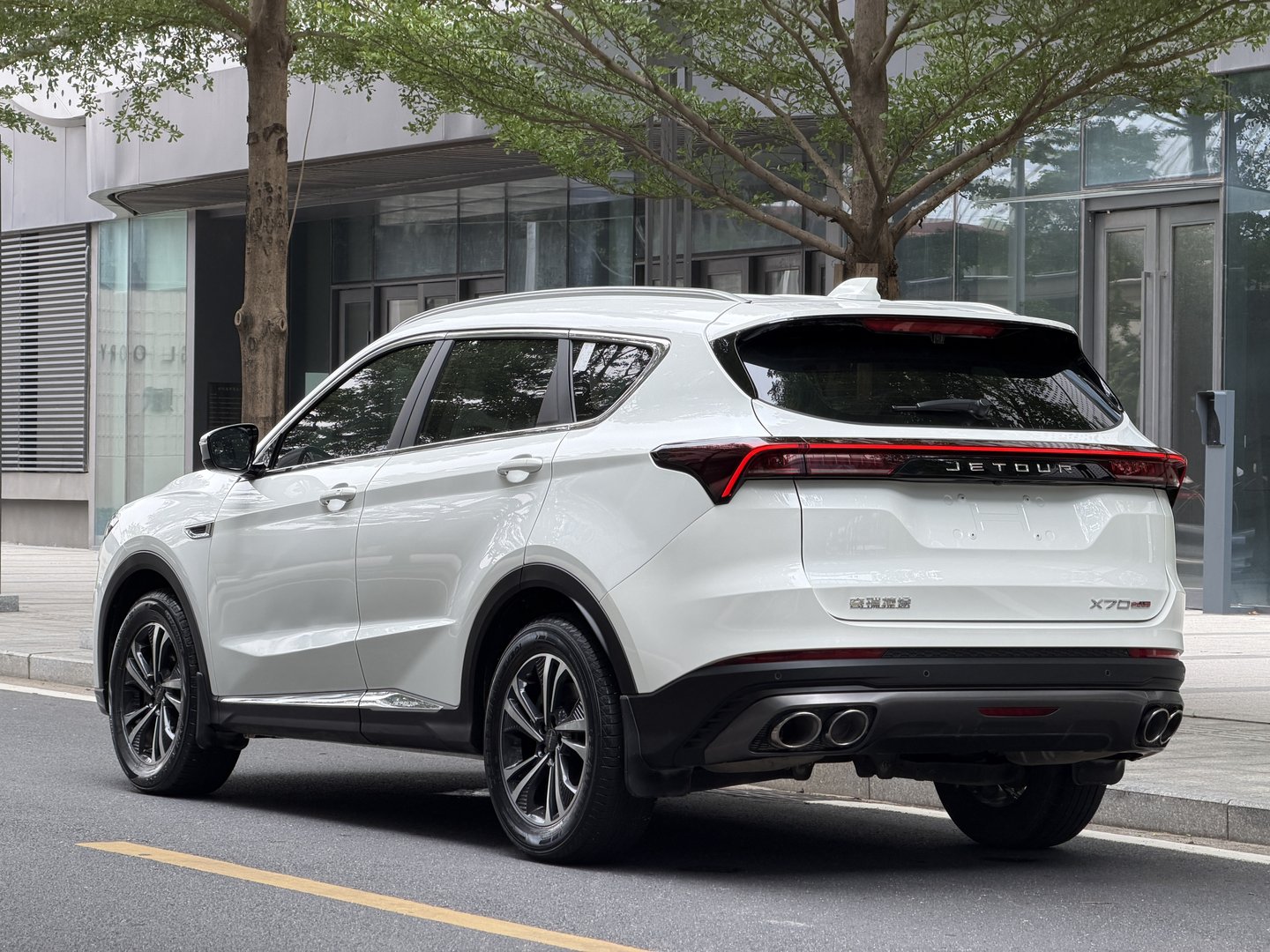 2021 جيتور X70 PLUS 2021 1.6T DCT تشين سبعة مقاعد - Seek Motors