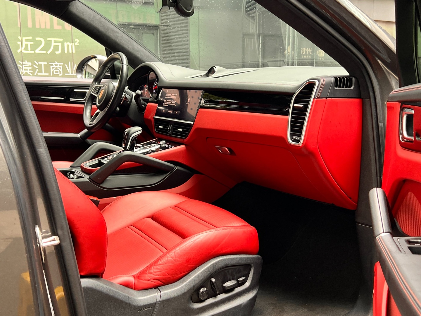 2022 Porsche Cayenne 2022 Coupé 3.0T Platinum Edition - Seek Motors
