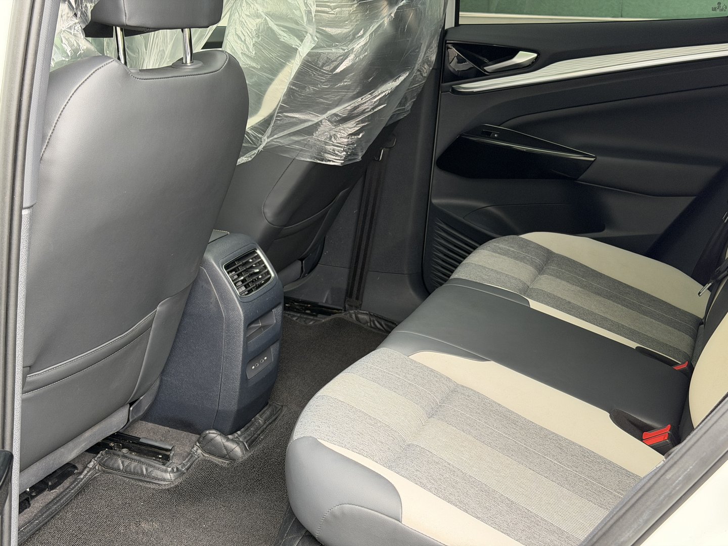 2024 فولكس فاجن ID.4 CROZZ النسخة المحدودة من الفخامة 2024 - Seek Motors