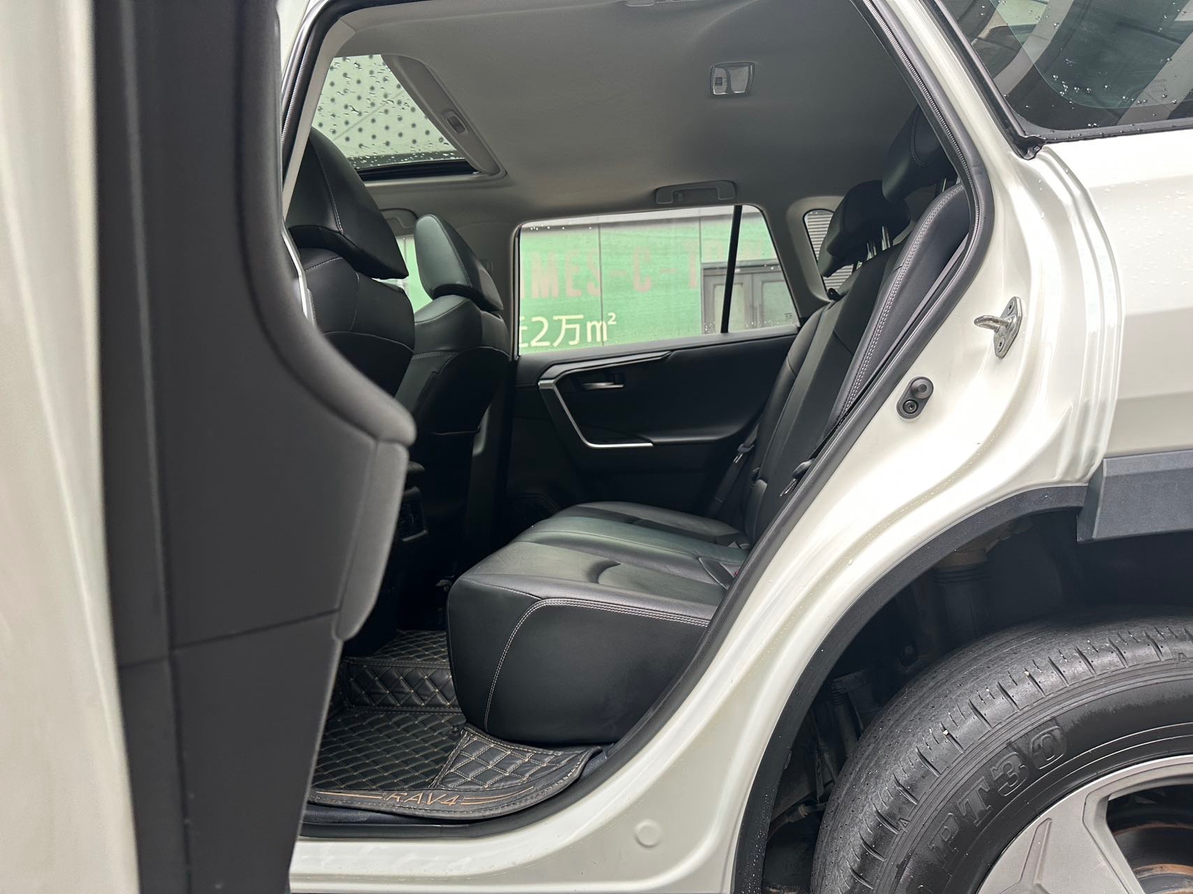 2020 Toyota RAV4 2020 2.0L CVT Front-Wheel Drive Plus - Seek Motors