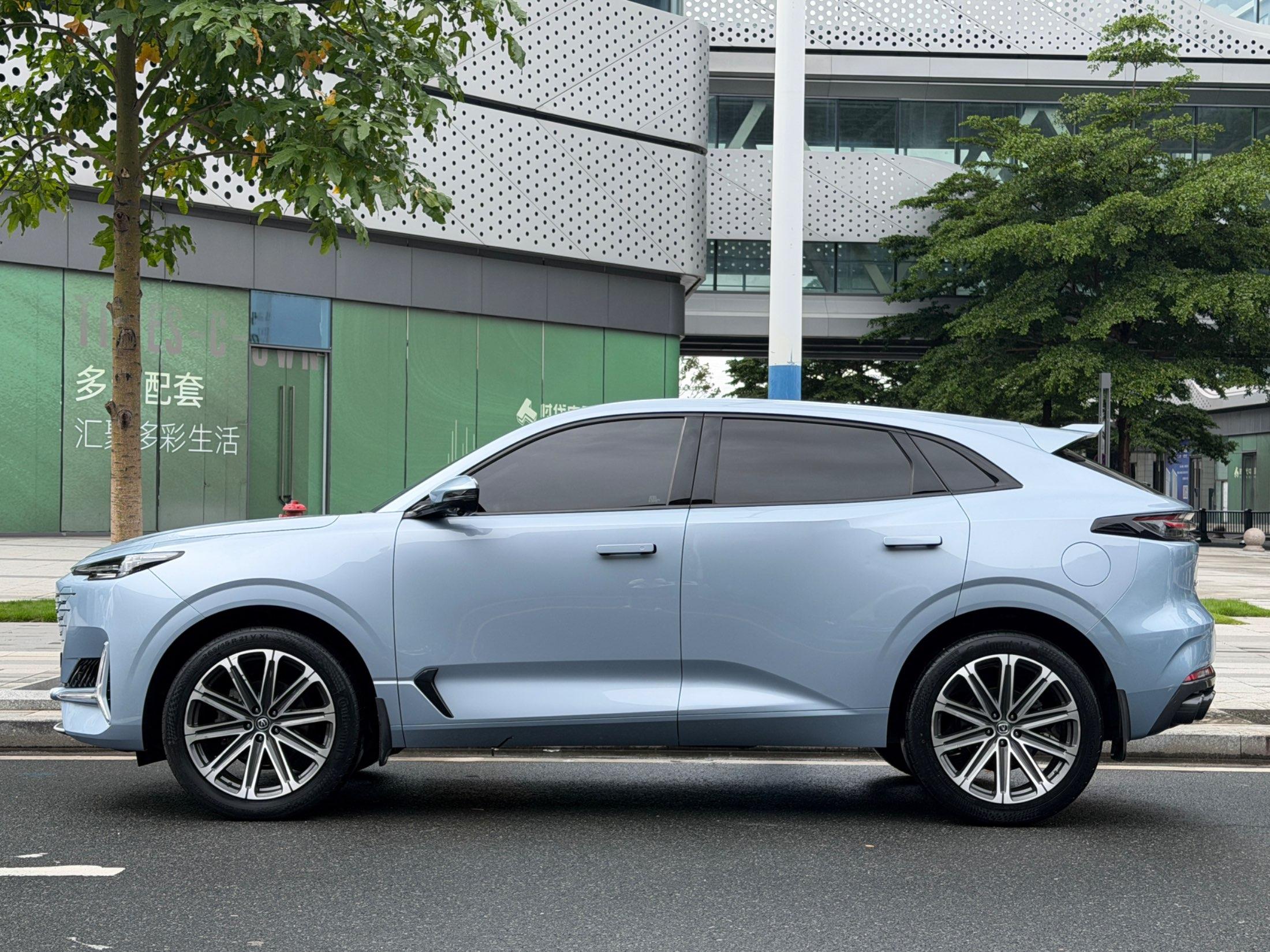 2021 Changan UNI-K 2021 2.0T 4WD Luxury Edition - Seek Motors