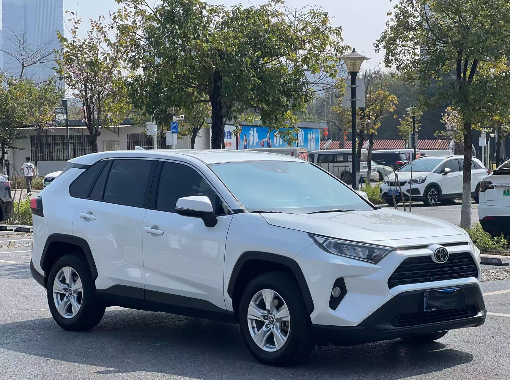 2021 Toyota RAV4 2021 2.0L CVT FWD Trend - Seek Motors