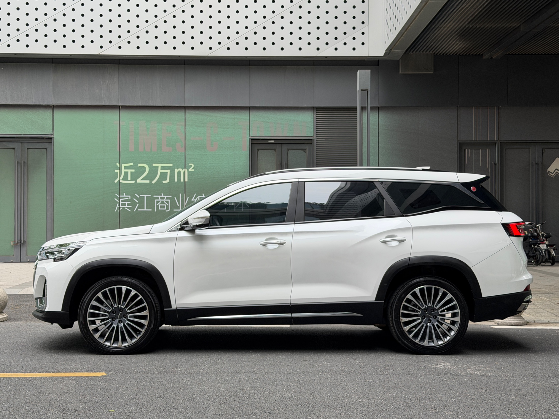 2022 جيتوور X90 2022، زي لونغ، 2.0T DCT، نسخة دائم الفوز، 7 مقاعد - Seek Motors
