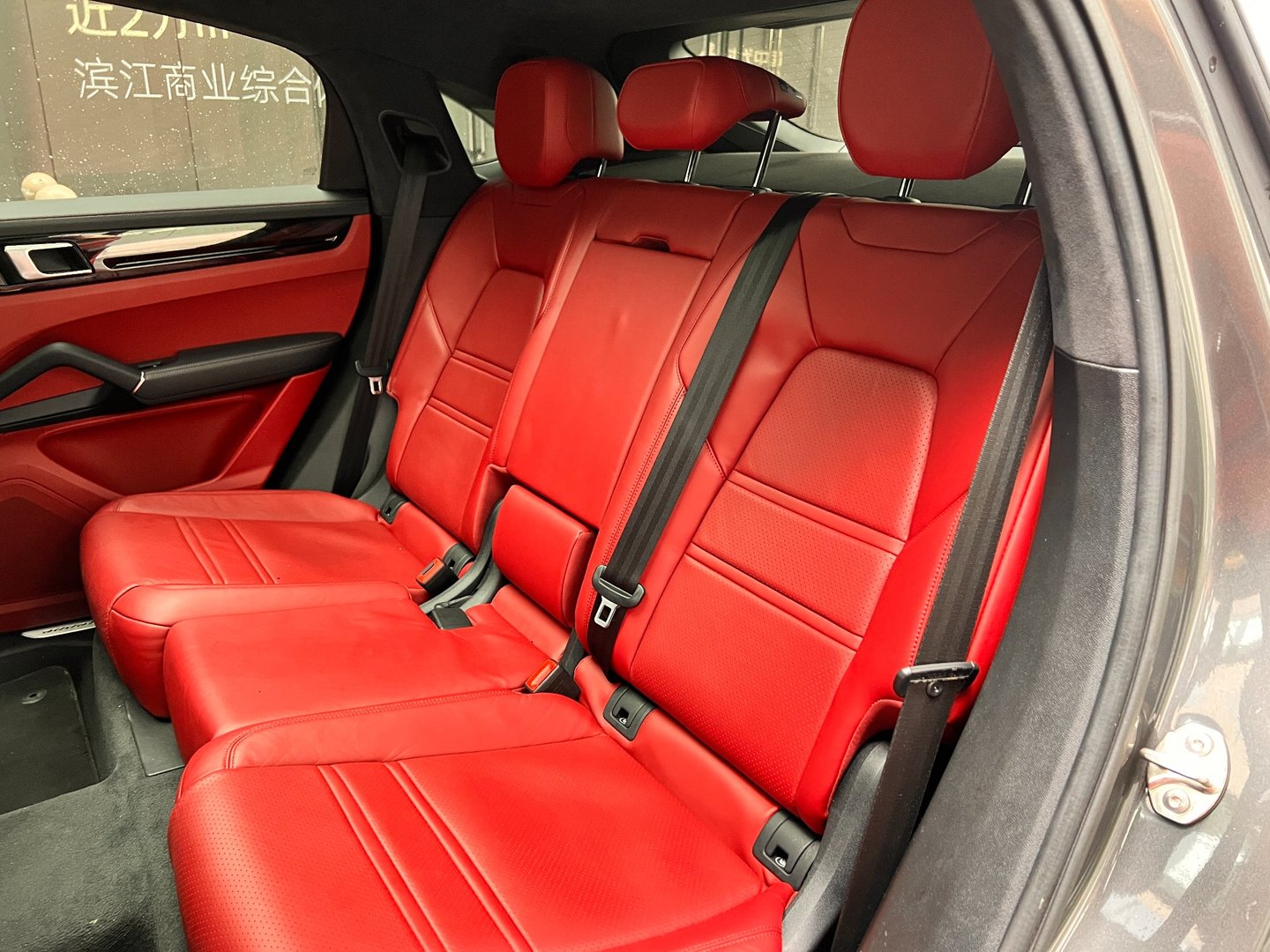 2022 Porsche Cayenne 2022 Coupé 3.0T Platinum Edition - Seek Motors