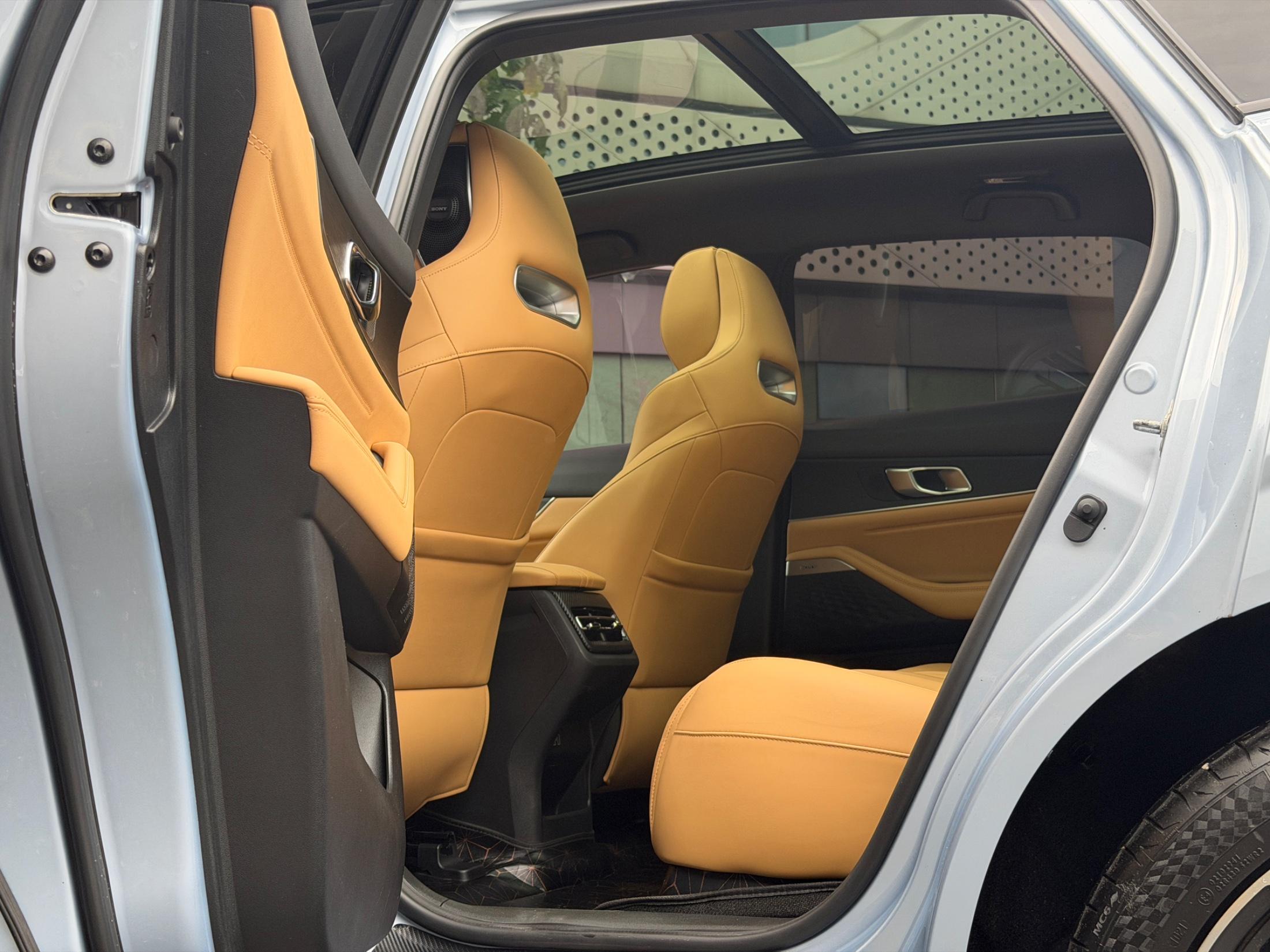 2021 Changan UNI-K 2021 2.0T 4WD Luxury Edition - Seek Motors