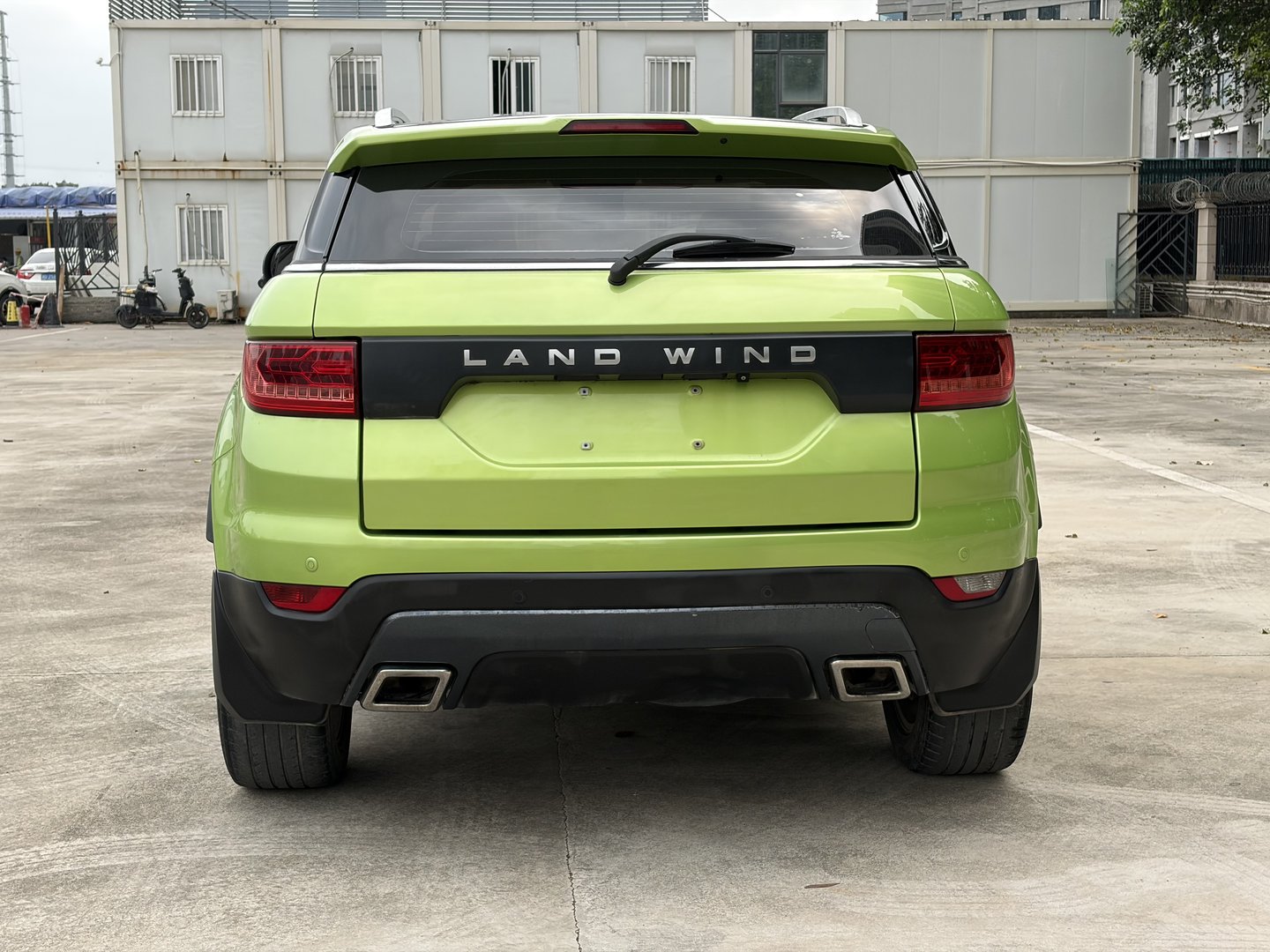 2015 Landwind X7 2015 2.0T Panoramic Luxury Edition - Seek Motors
