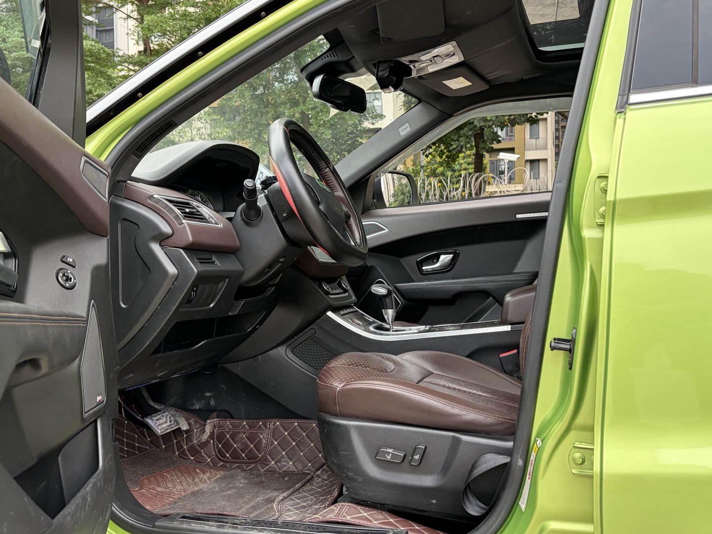 2015 Landwind X7 2015 2.0T Panoramic Luxury Edition - Seek Motors