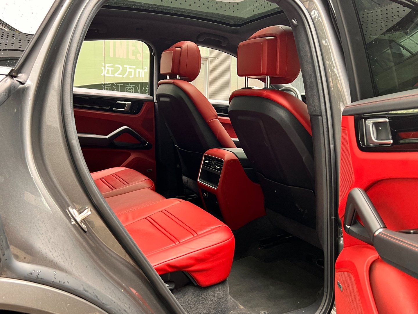 2022 Porsche Cayenne 2022 Coupé 3.0T Platinum Edition - Seek Motors