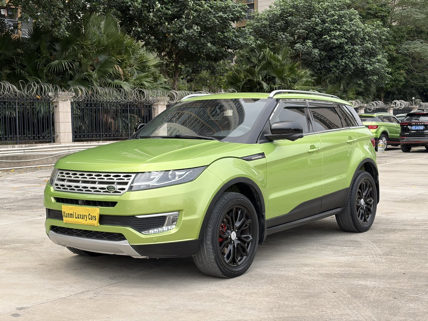 2015 لندوين X7 2015، الإصدار الفاخر مع سقف مُزدوج - Seek Motors